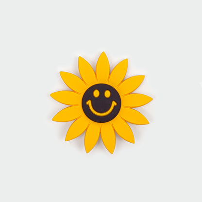 Gelbe Blume zur Personalisierung der Tasche – füge eine fröhliche und farbenfrohe Note hinzu.