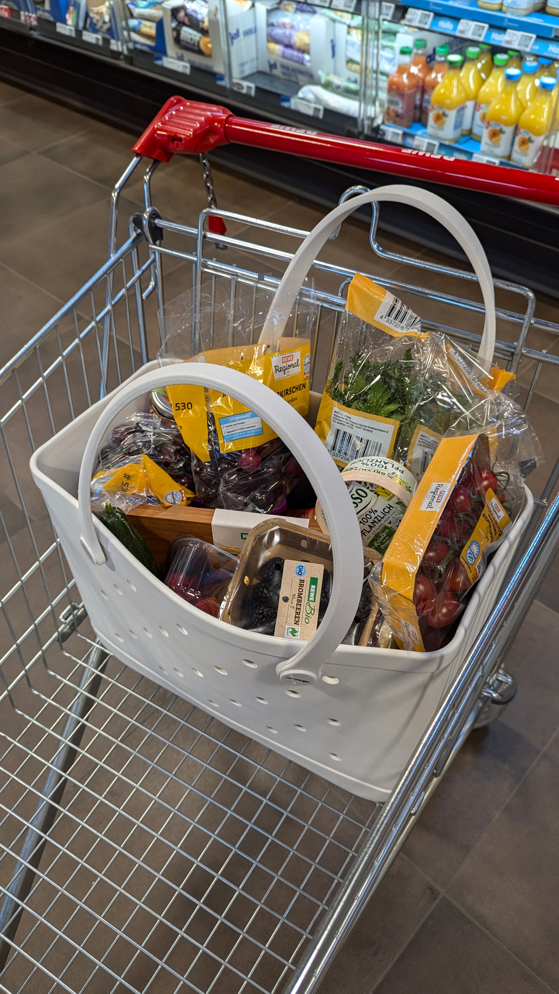 Kundenfoto der weißen Tasche in Größe L

