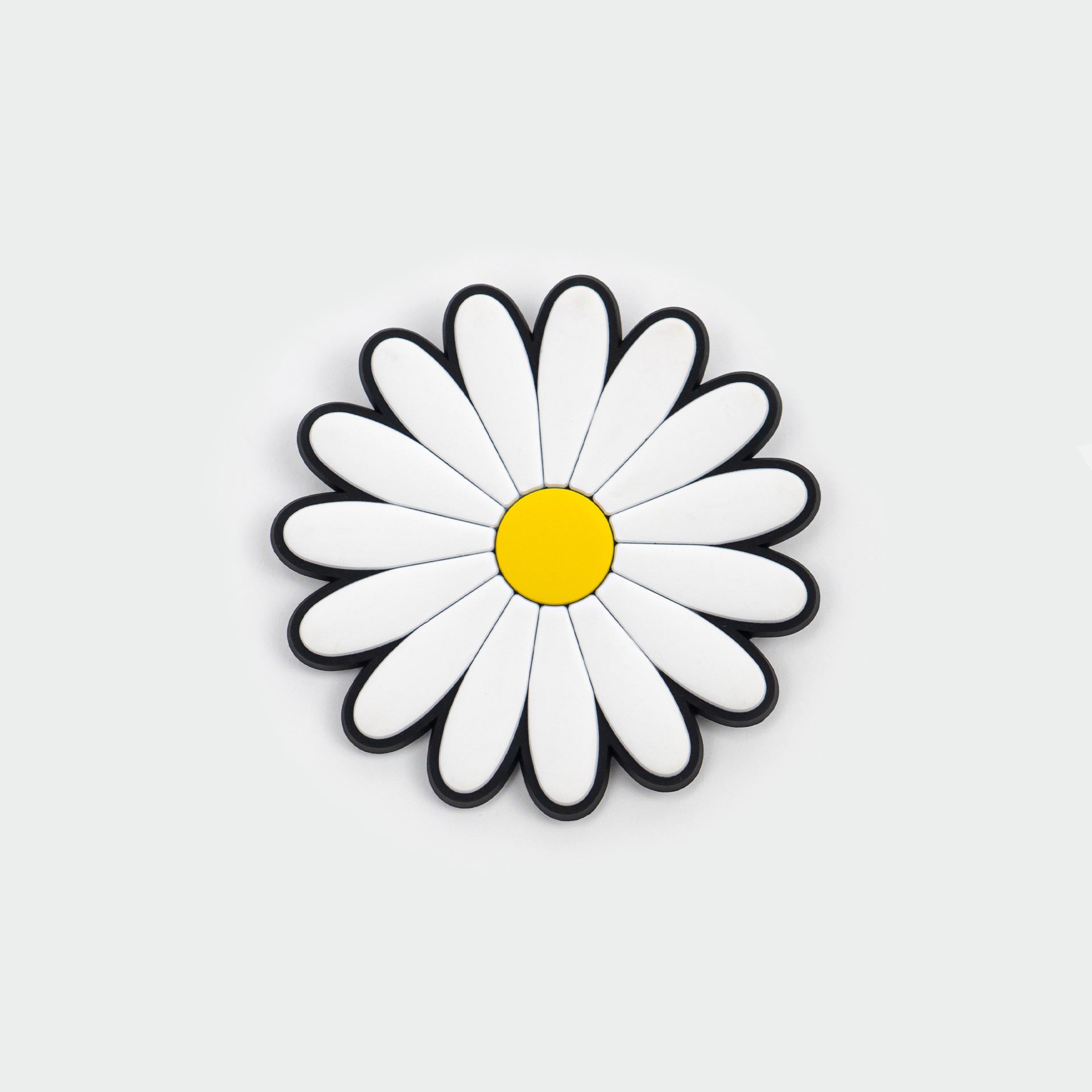 Weiße Blumen zur Personalisierung der Tasche – verleihe deiner Tasche eine individuelle und stilvolle Note.